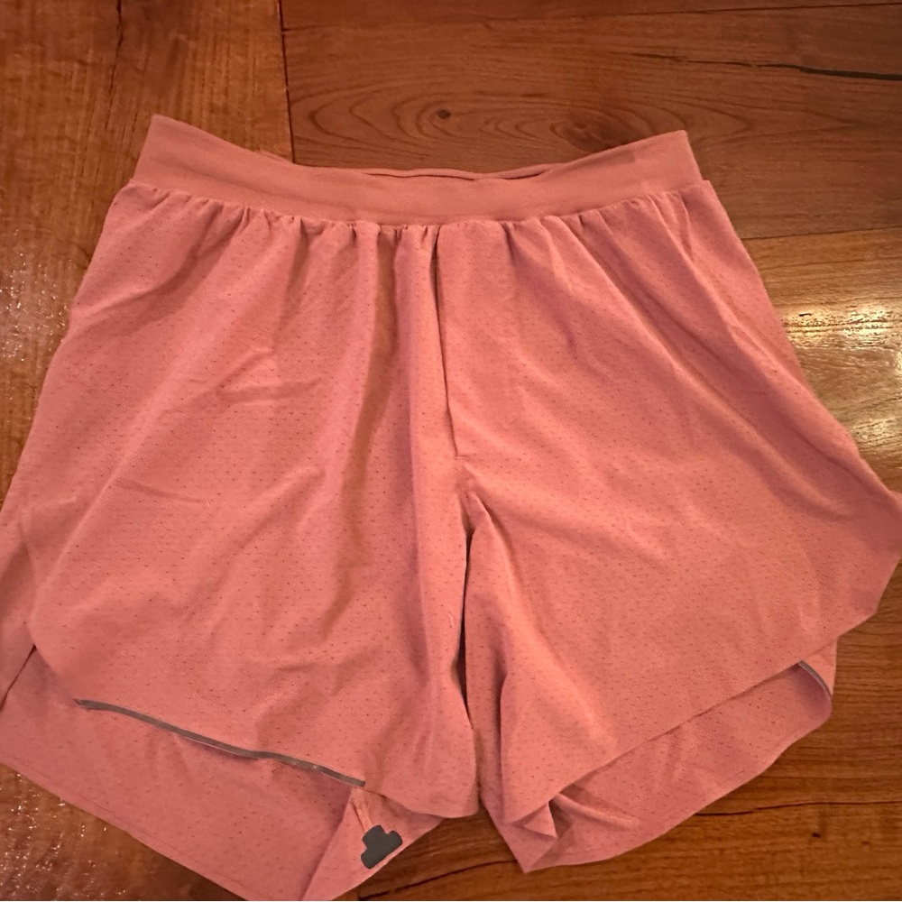 Lululemon Men’s Fast and Free Lined Short 6", Brier Rose color, Size medium